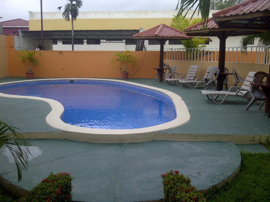 Hotel Cibeles La Ceiba Eksteriør billede